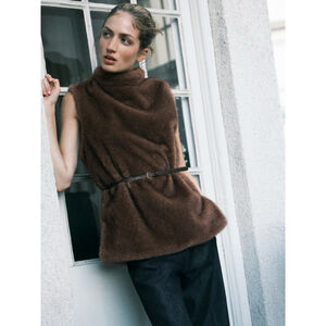 H&M NWT Faux Fur Mock Turtleneck Vest in Sz M